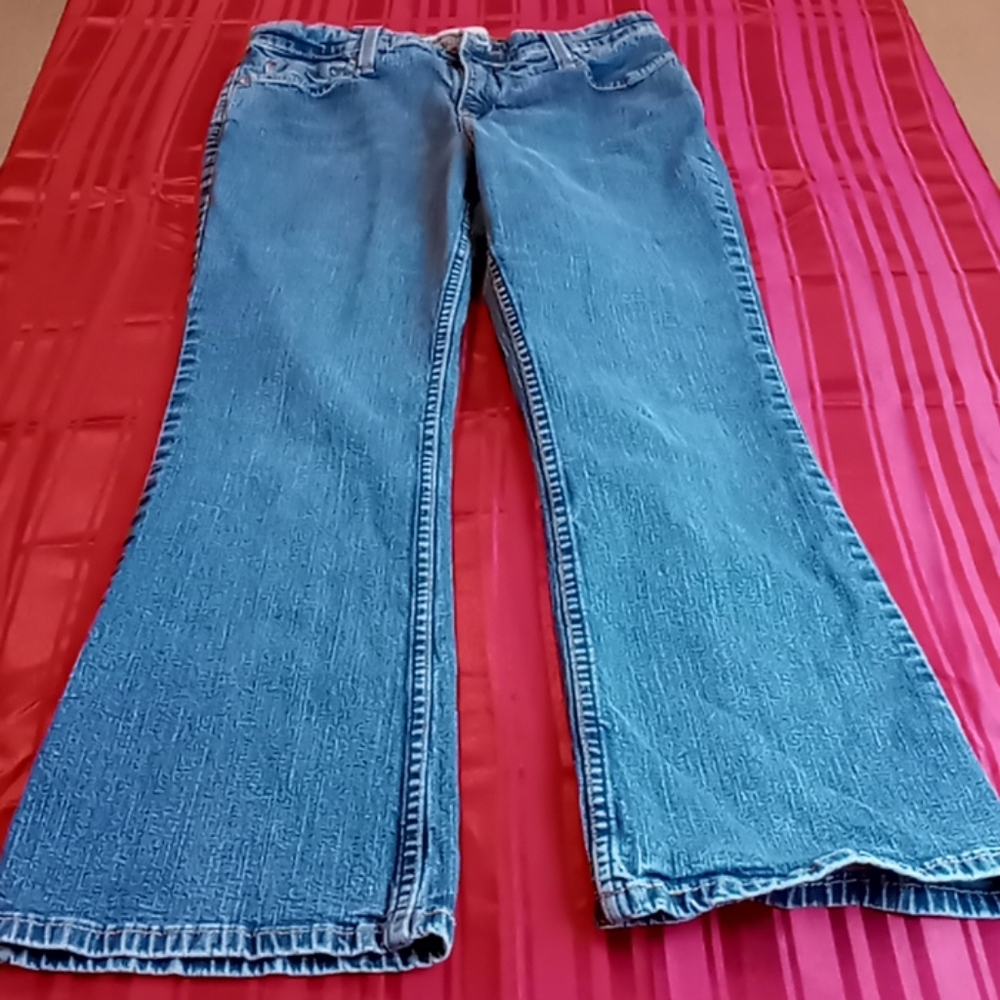 A Signature Levi strauss & Co. Jeans